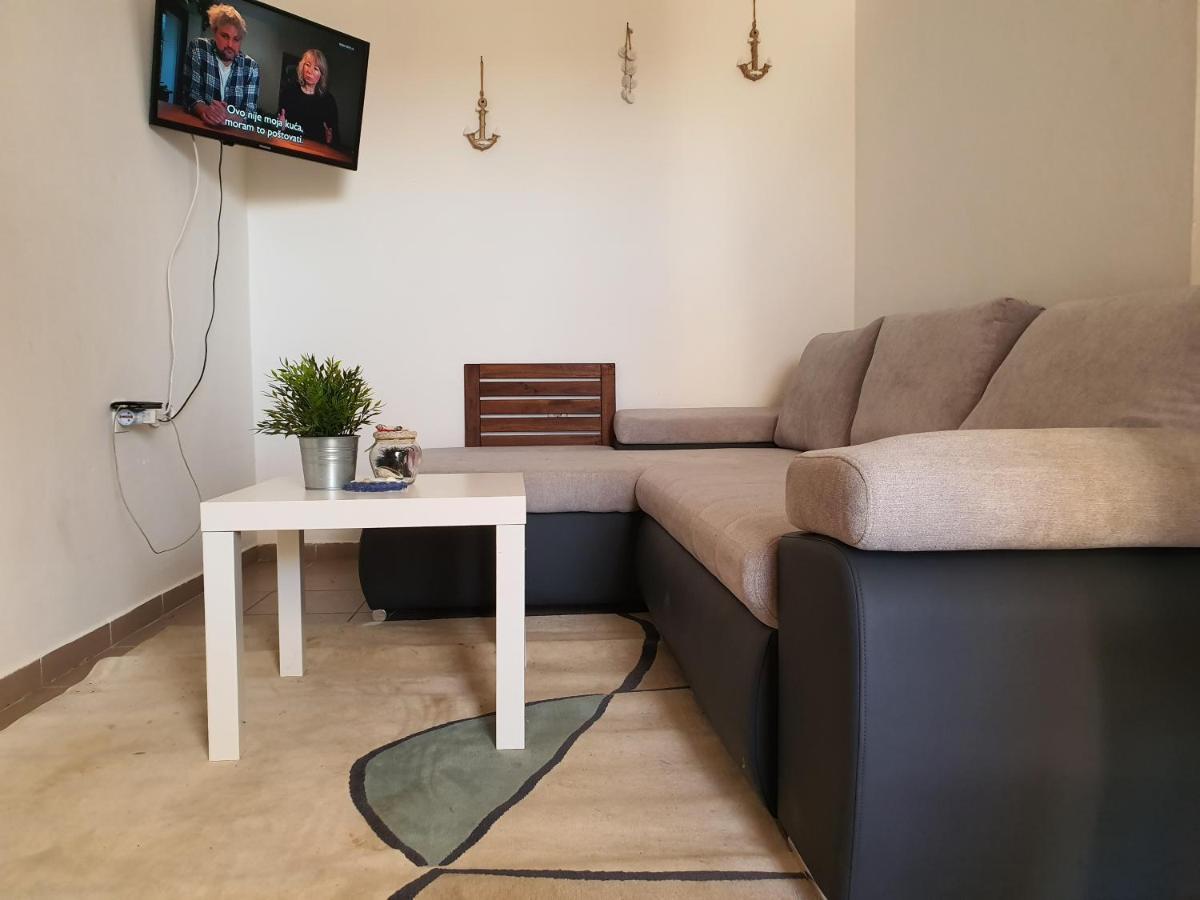 Apartmani Bellevue Vir Eksteriør billede