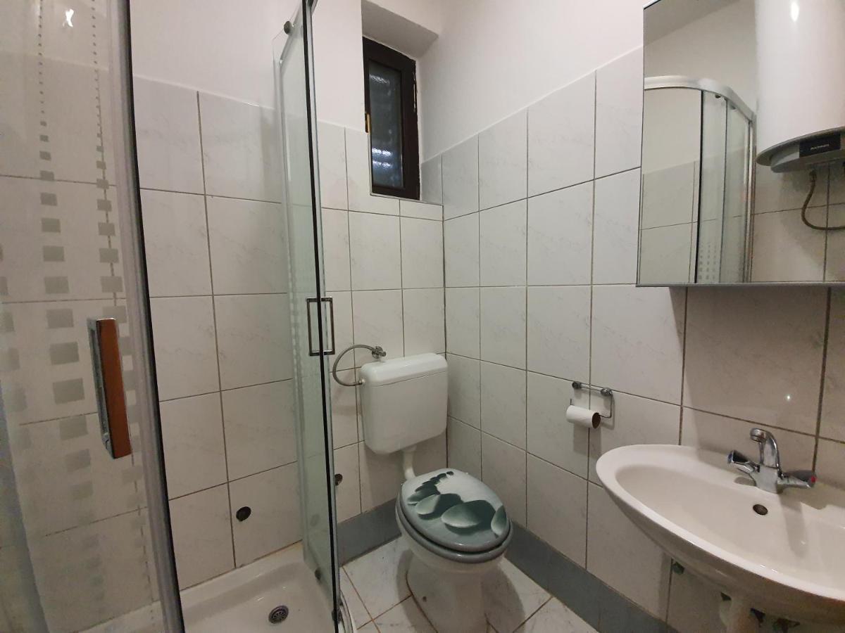 Apartmani Bellevue Vir Eksteriør billede